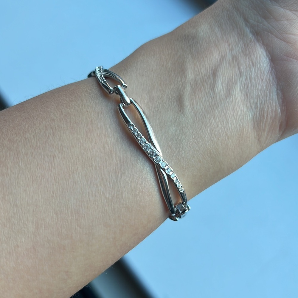 Swarovski Crystals Pave Twisted Link Bracelet